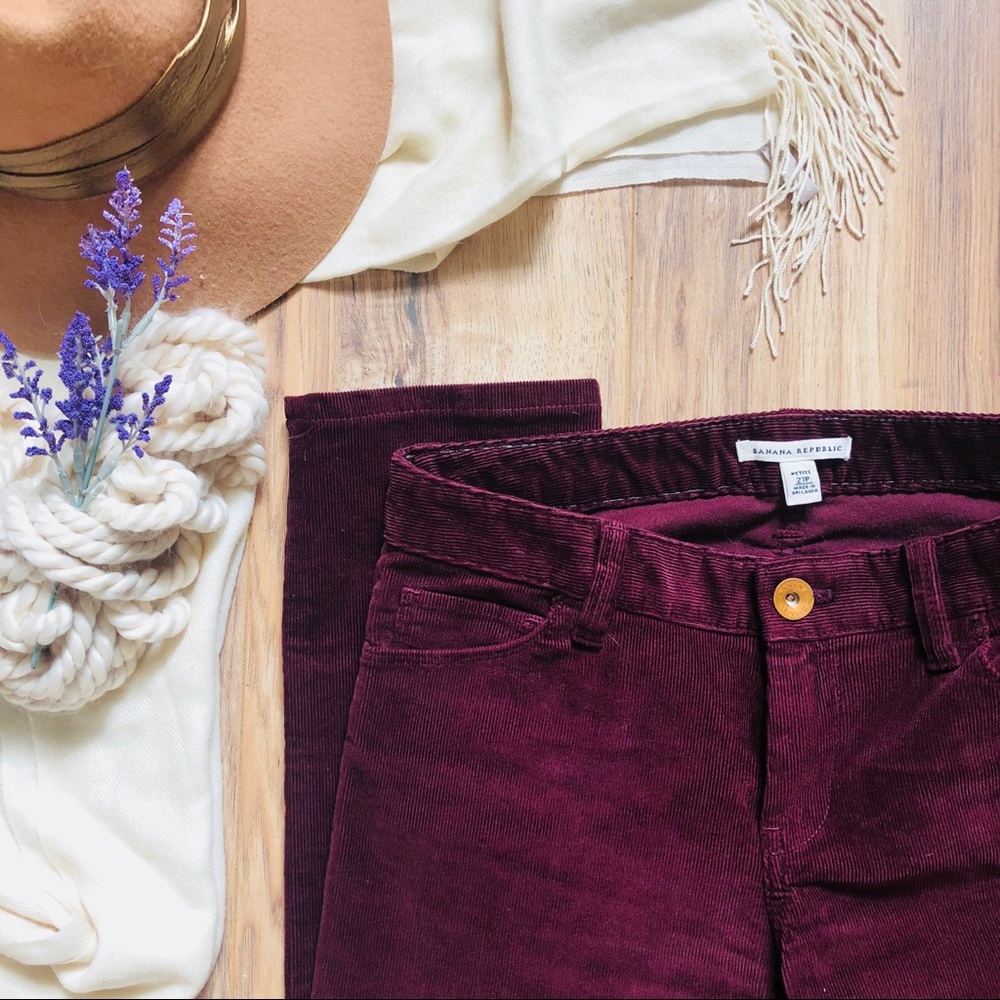Banana Republic Maroon Corduroy Pants⚡️